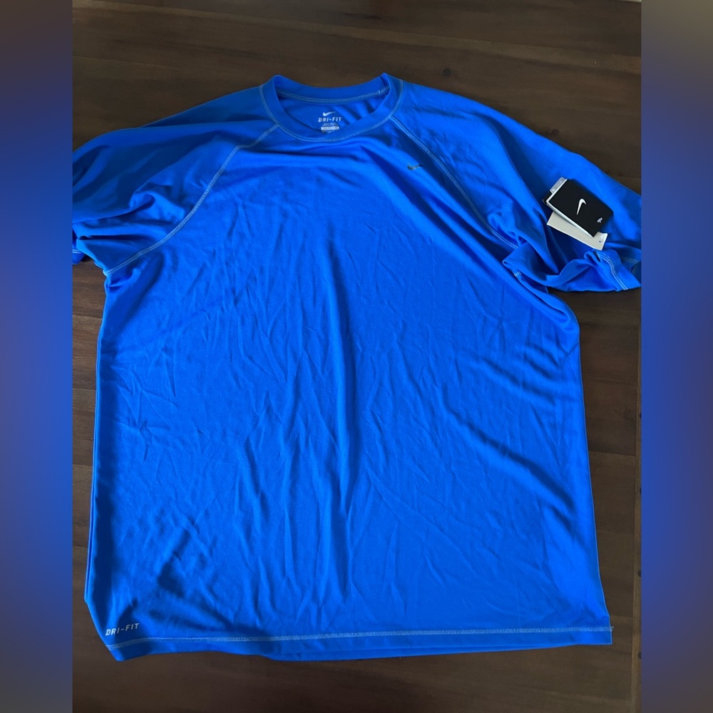 NWT 3XL NIKE MENS TOP DRI FIT BLUE SHORT SLEEVE UPF 40+ BLUE